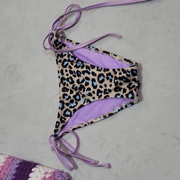 Love & Sports Bikini - Picture 9 of 14